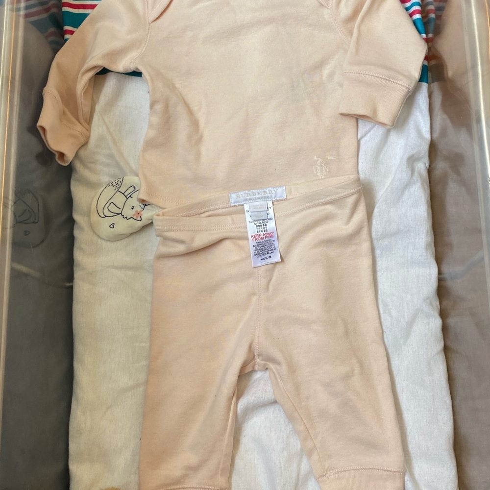Burberry Baby Girl 2 Piece Pink Set NWOT 3 Month